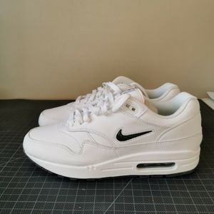 Nike Air Max 1 Jewel Black Diamond sz 9